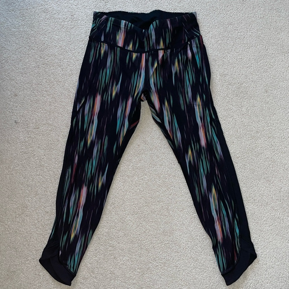 Calia 3/4 length leggings, multi color, size medium